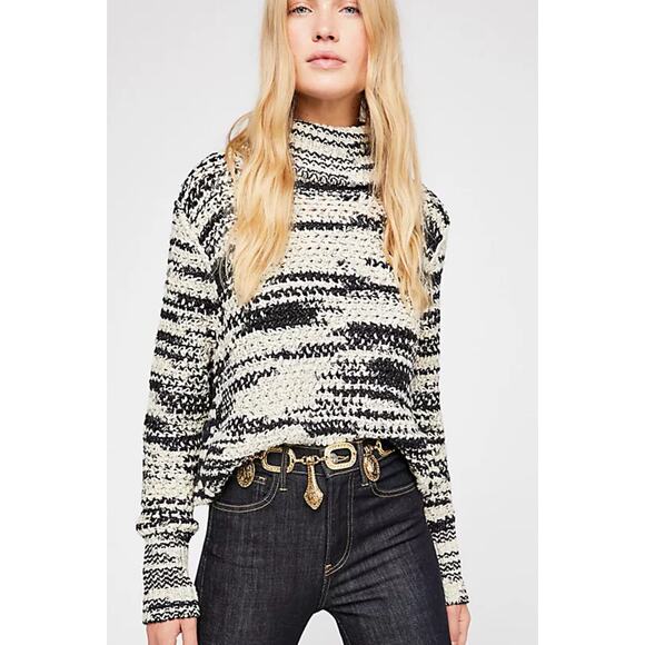 Free People Chunky Knit Button Detail Sweater - S - Picture 1 of 8